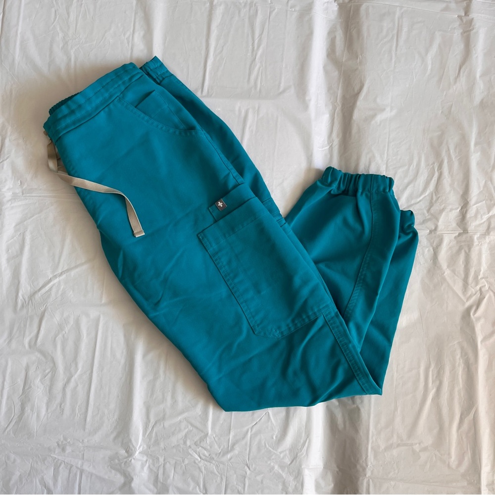 Figs Woman’s Scrub Pants